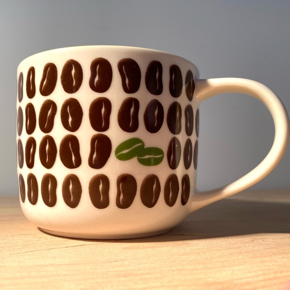 Starbucks Mug Coffee bean Pattern with yummy green interior - Picture 1 of 5